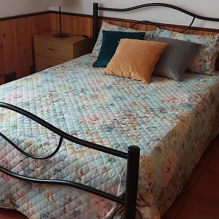 Ferienhaus E Rogil