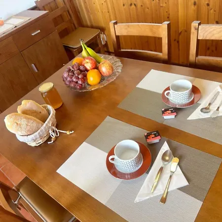 Tatil Evi E *